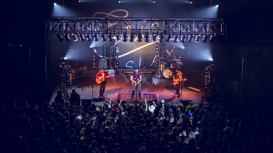 Concert Company Photo - Eric Paslay Concert Photo from above
