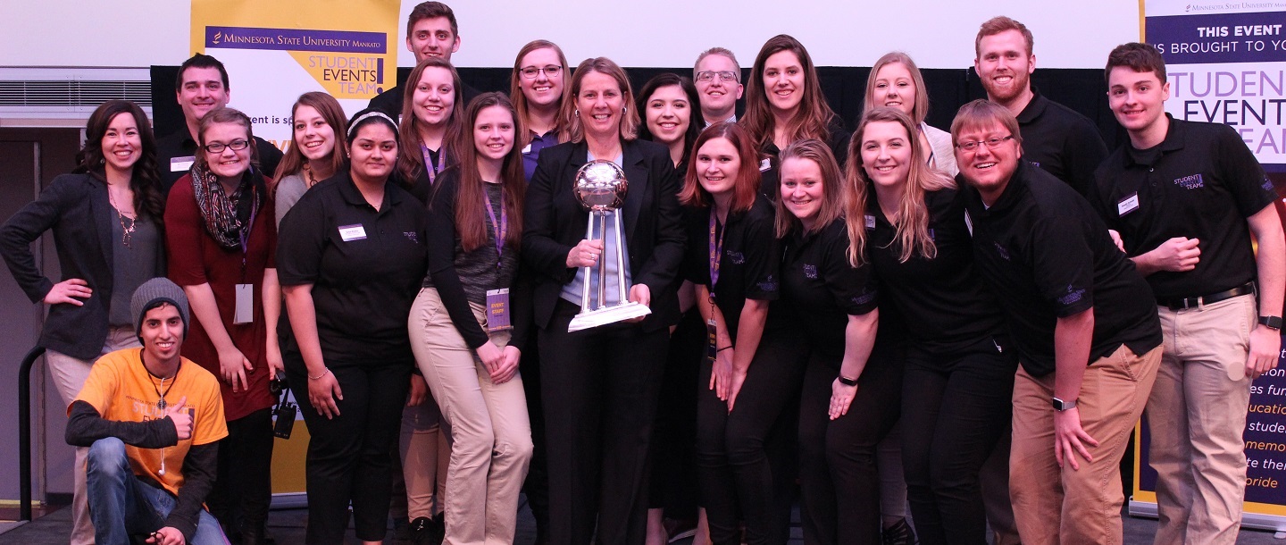 2016 Student Events Team, Team picture with Lynx Head coach Cheryl Reeve