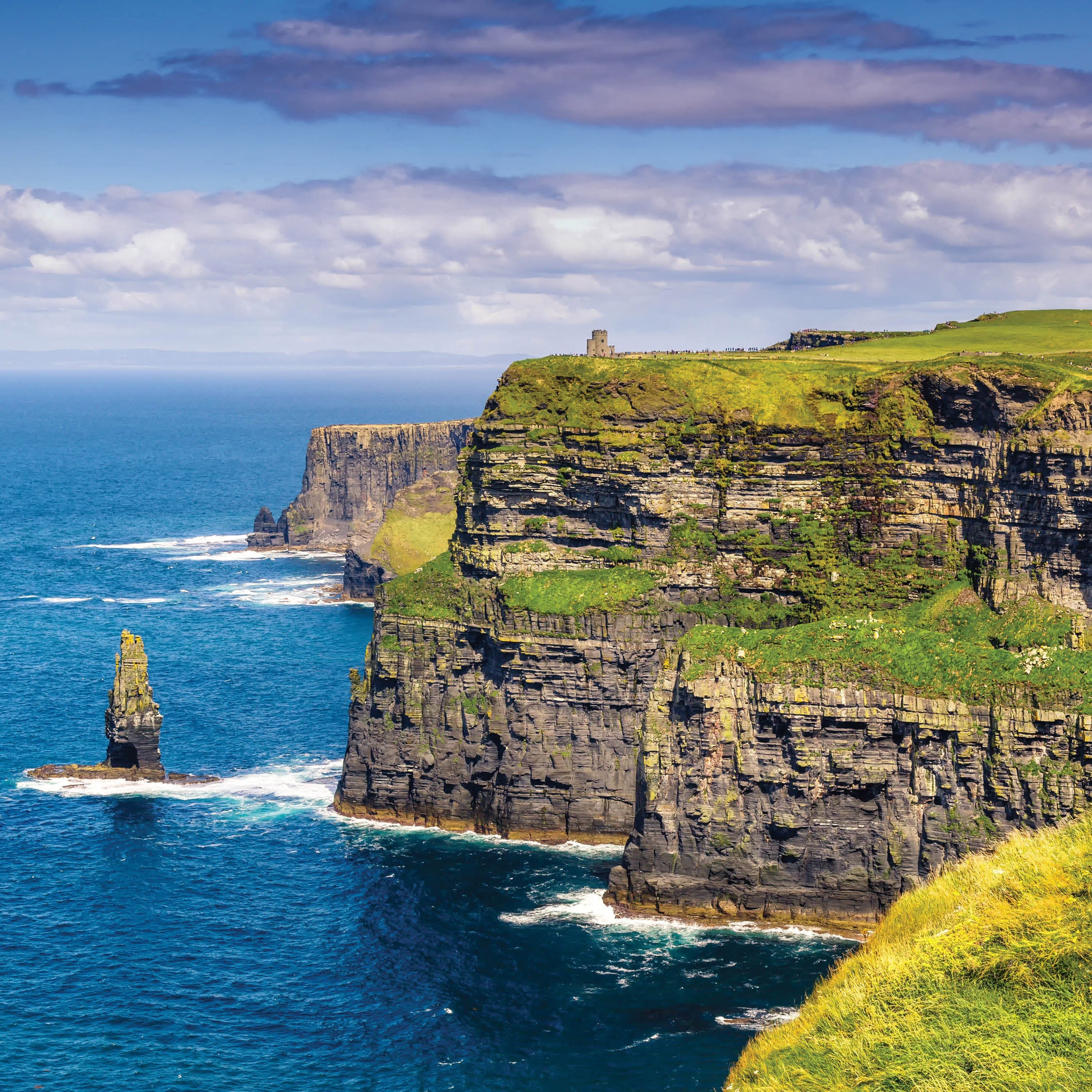 Ireland cost, rocky green cliffs by the ocean
