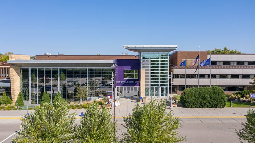 outside view of the CSU building