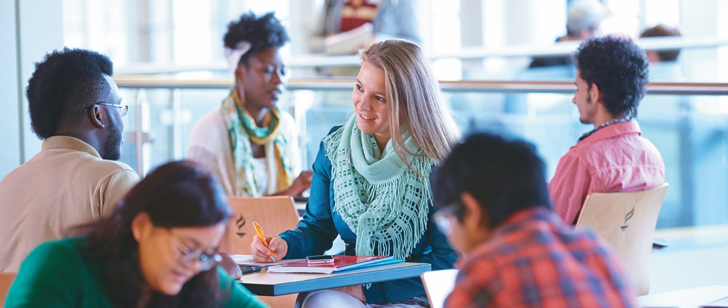 students at the CSU dining center