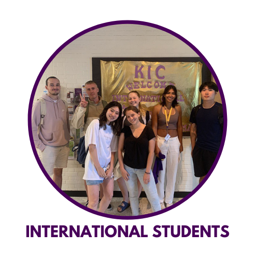 International students of Minnesota State University, Mankato posing for a group photo